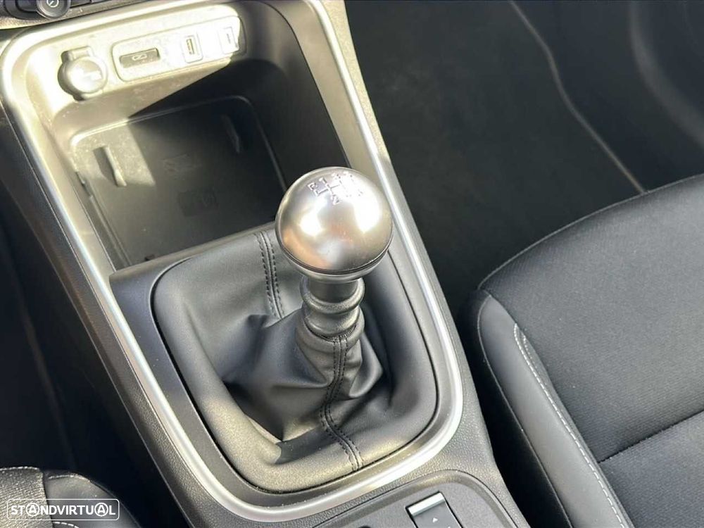 Jeep Avenger 1.2 GSE T3 Summit - 13