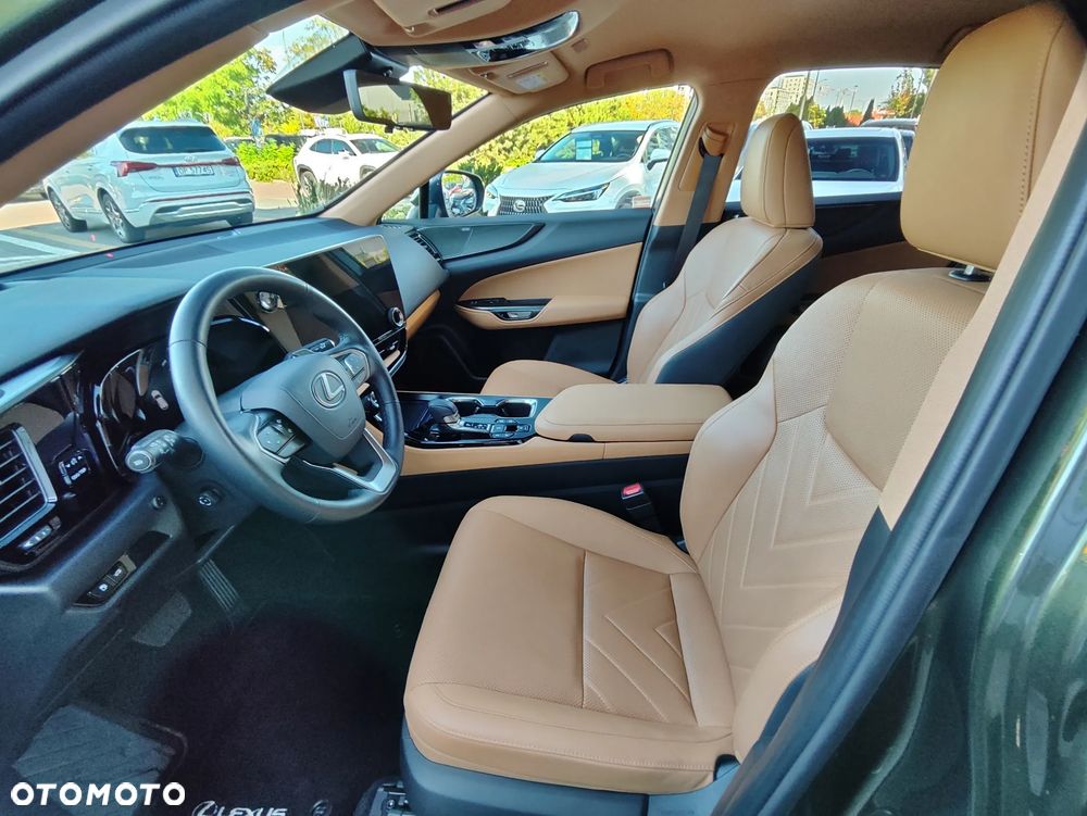 Lexus NX 450h+ Omotenashi AWD - 11