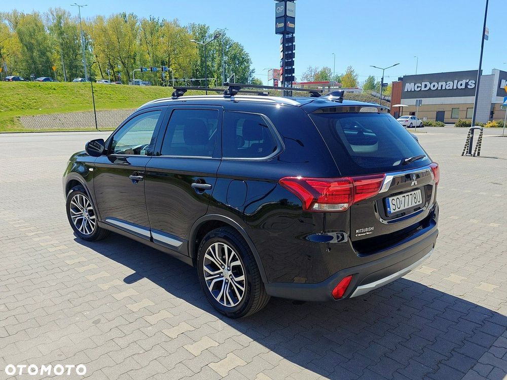 Mitsubishi Outlander - 4