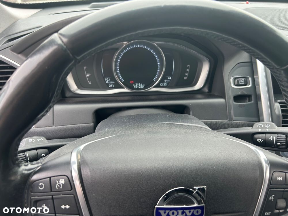 Volvo XC 60 - 8