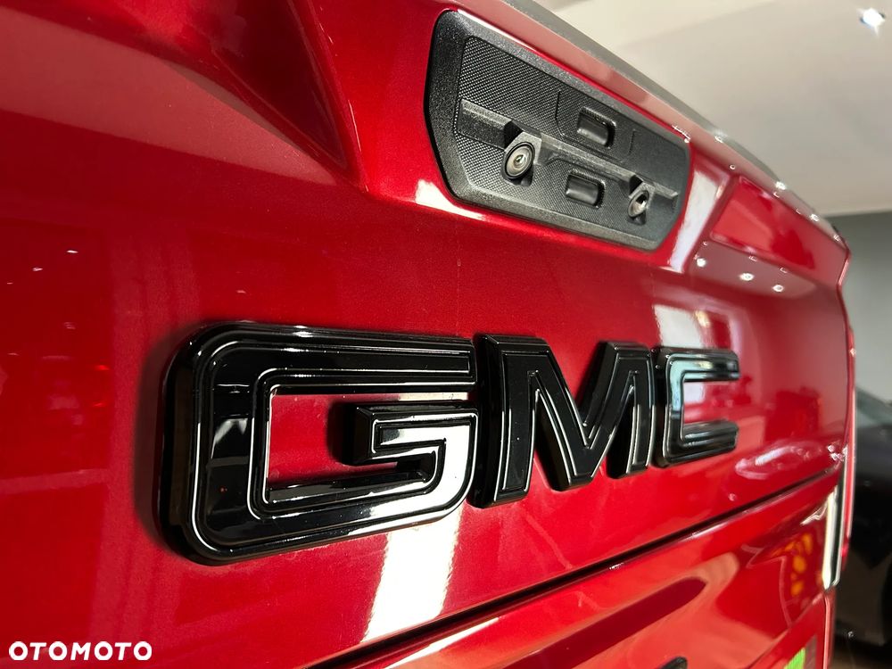 GMC Sierra - 12
