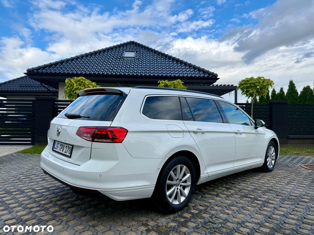 Volkswagen Passat 2.0 TDI (BlueMotion Technology) DSG Highline - 5