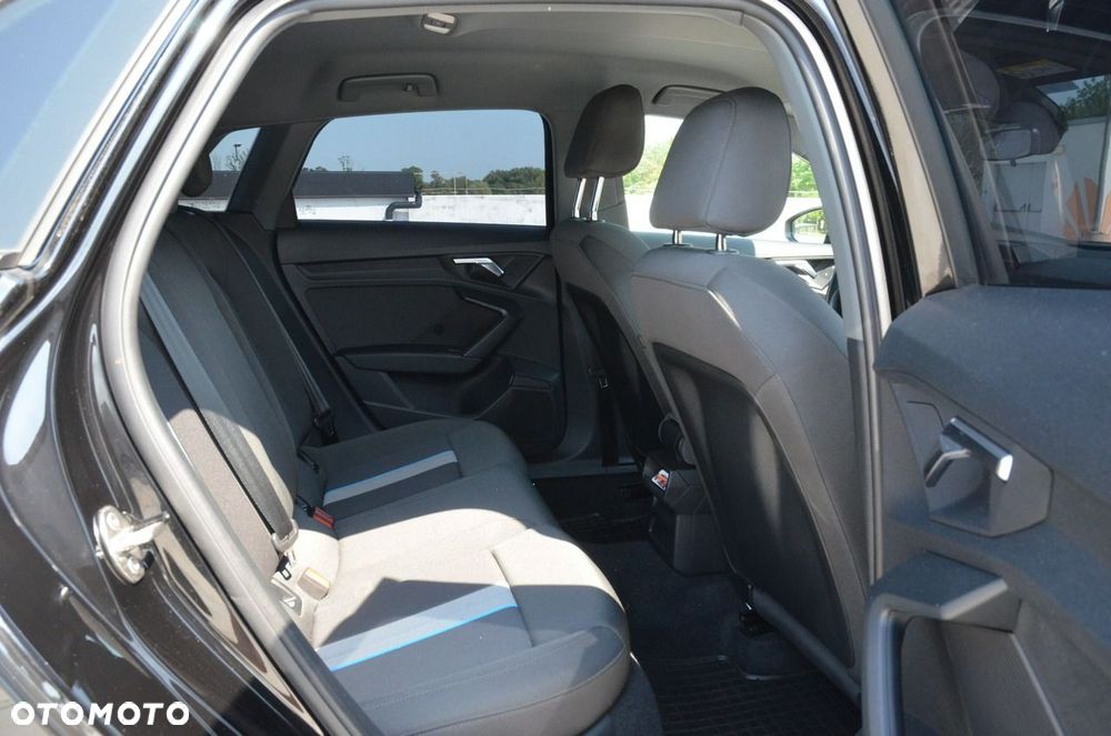 Audi A3 Sportback 30 TDI Advanced - 28