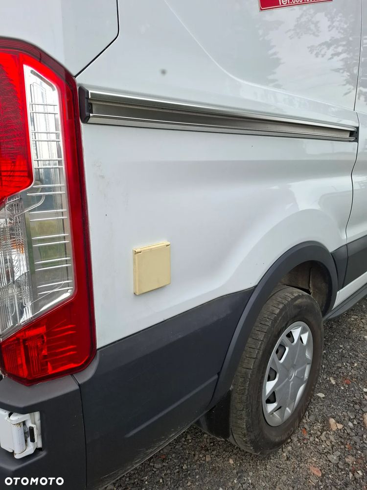 Ford Transit - 25