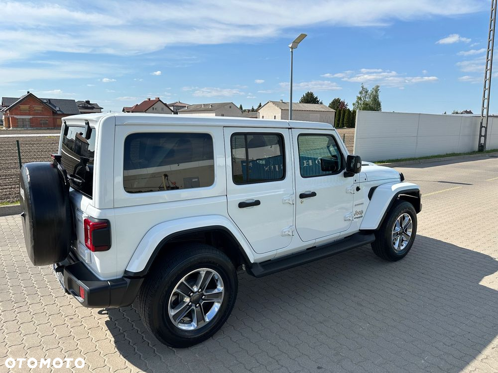Jeep Wrangler Unlimited GME 2.0 Turbo Sahara - 22