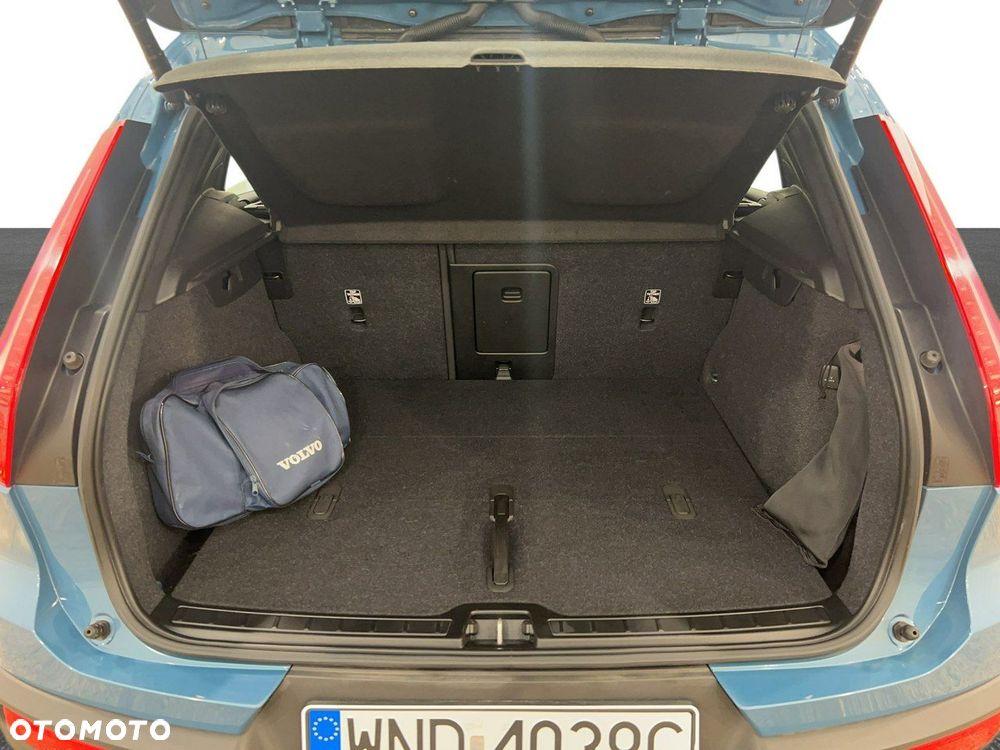 Volvo XC 40 B3 Core - 11