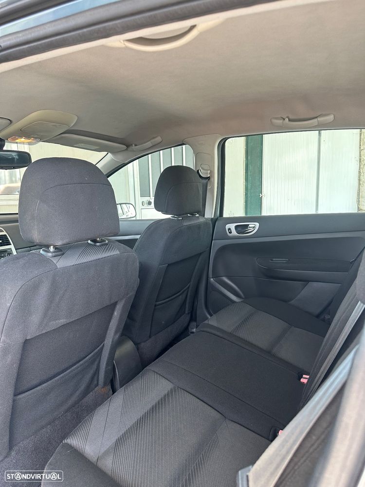 Peugeot 307 1.6 Executive Auto. - 19
