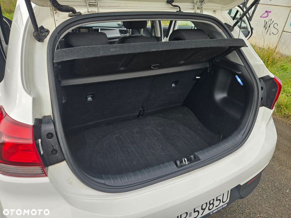 Kia Rio - 27