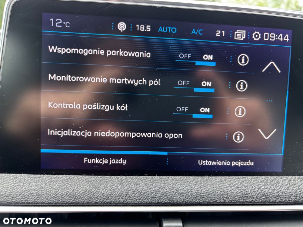 Peugeot 5008 BlueHDI 120 EAT6 Stop & Start Allure - 22