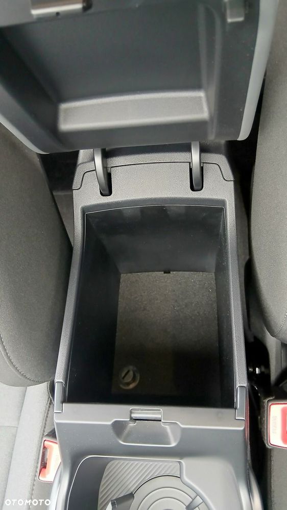 Kia K4 1.6 T-GDI M - 12