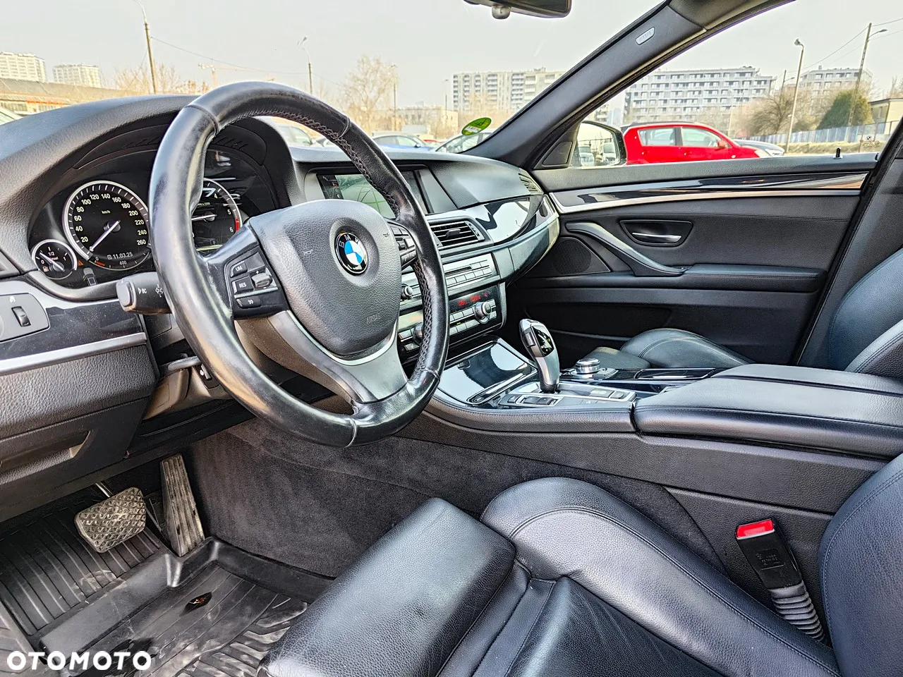 BMW Seria 5 525d xDrive Touring Sport-Aut - 15