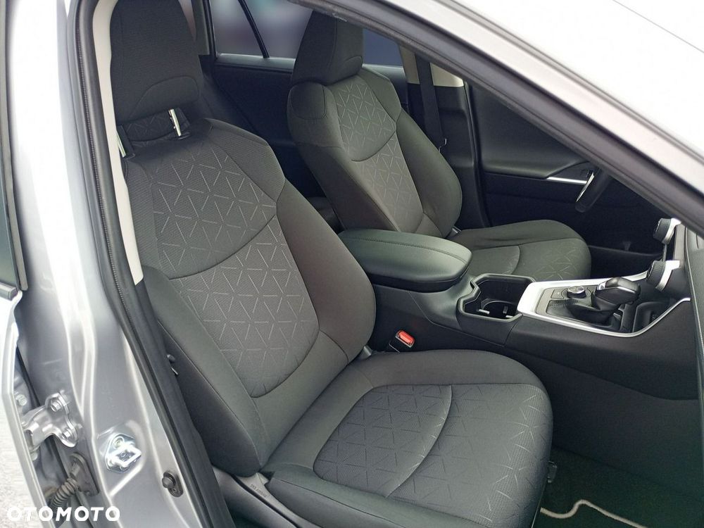 Toyota RAV4 - 30