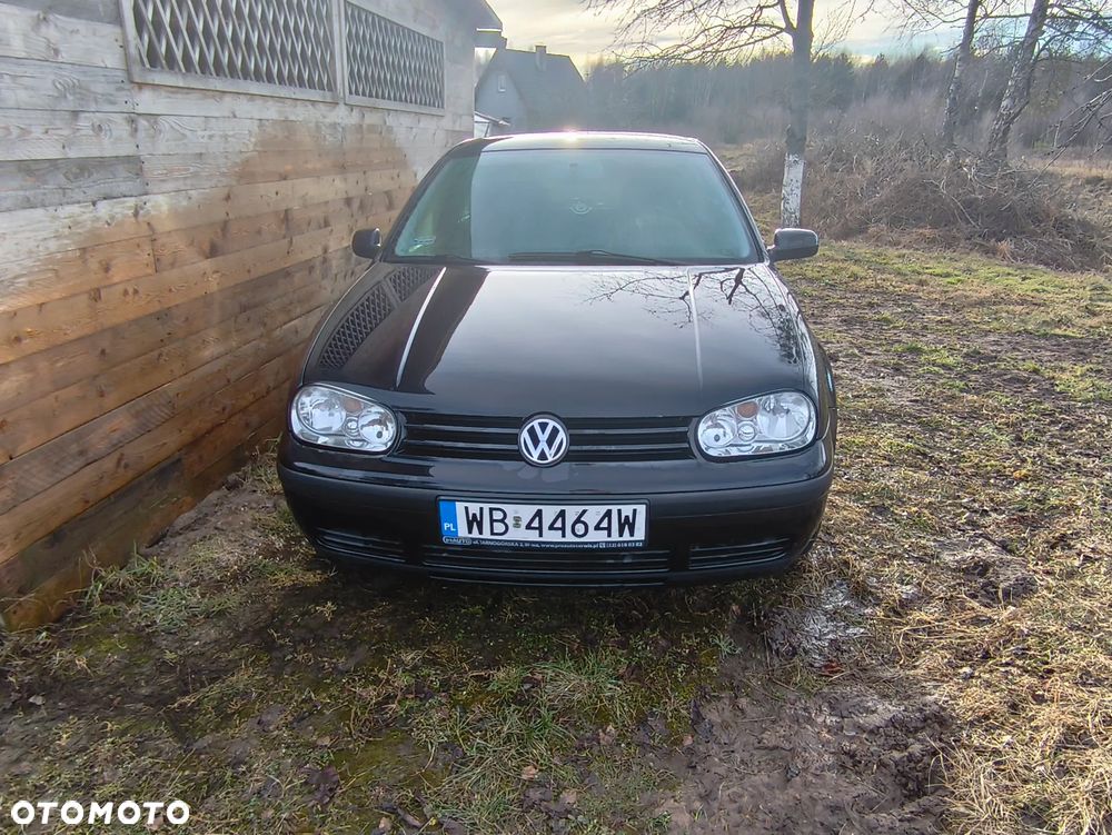 Volkswagen Golf - 2