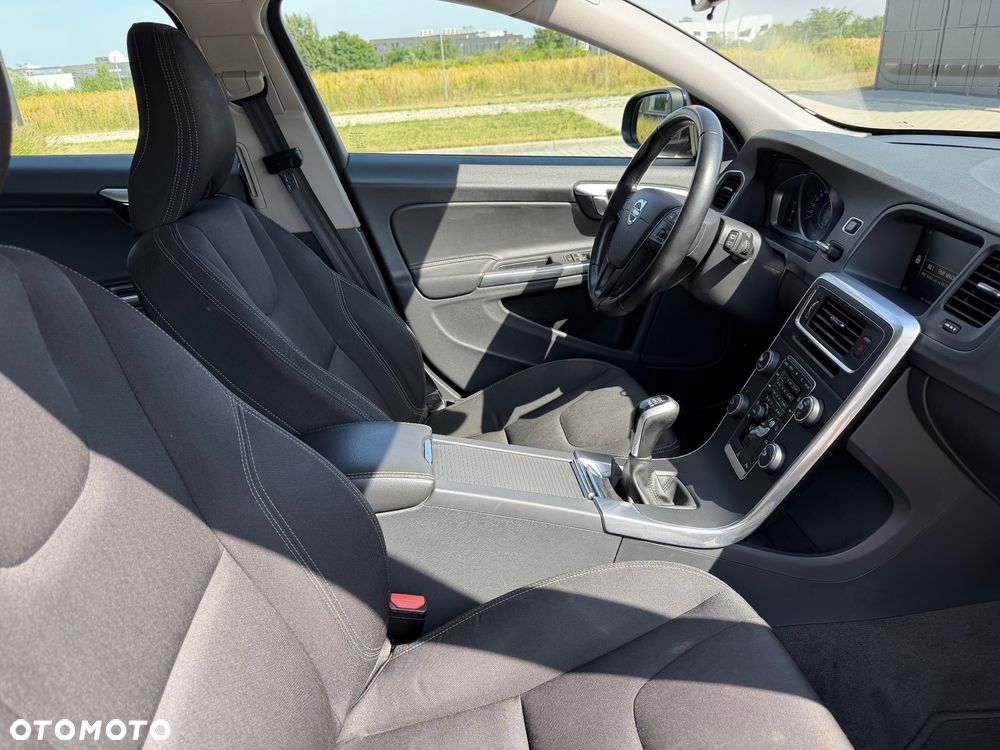 Volvo V60 D2 Drive-E Kinetic - 14