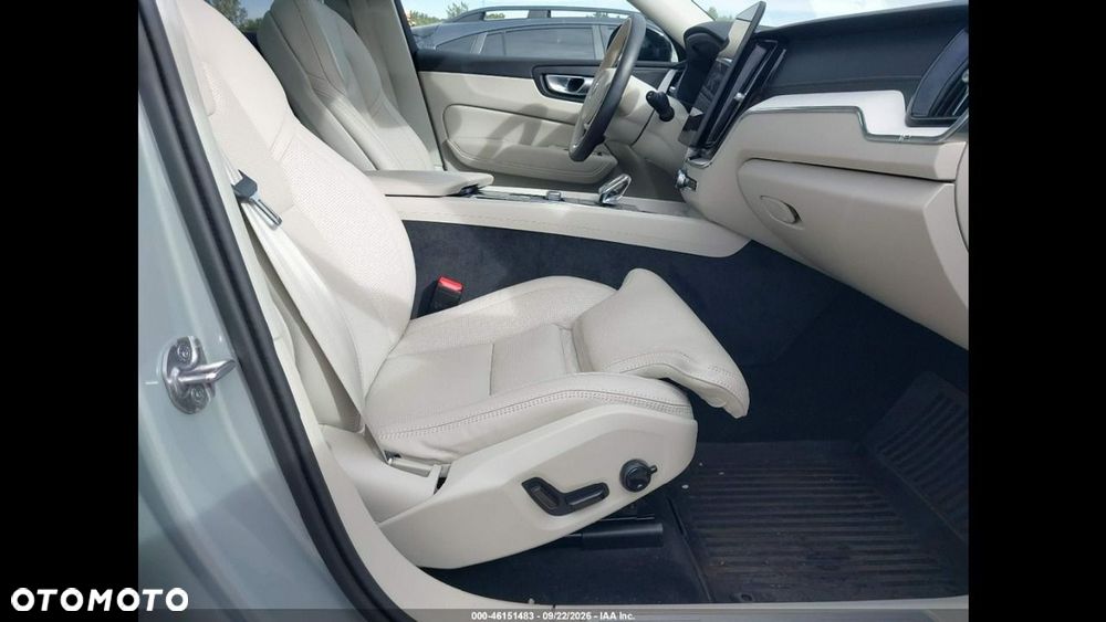 Volvo XC 60 B5 B AWD Ultra Black - 10