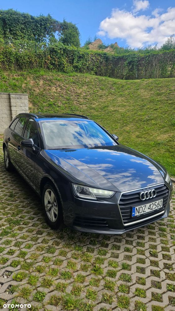 Audi A4 Avant 2.0 TDI design - 1