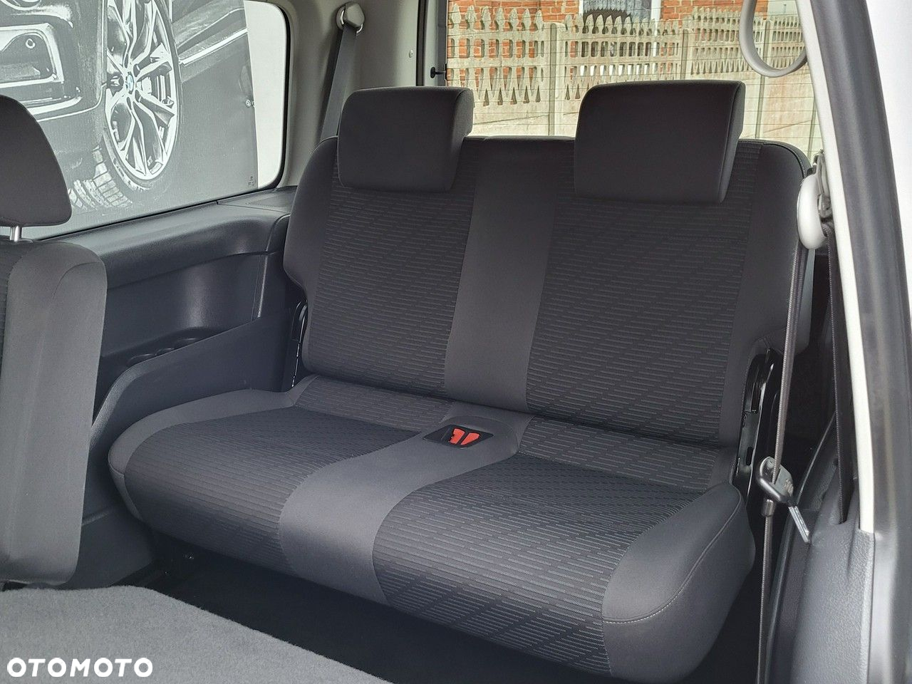 Volkswagen Caddy - 31