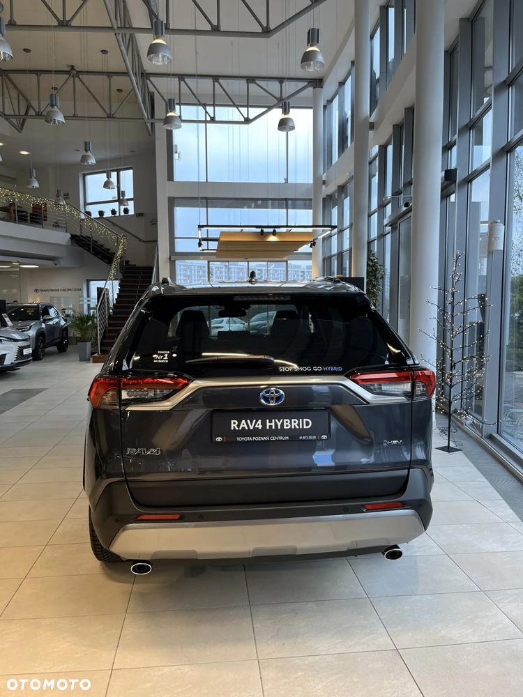 Toyota RAV4 - 3