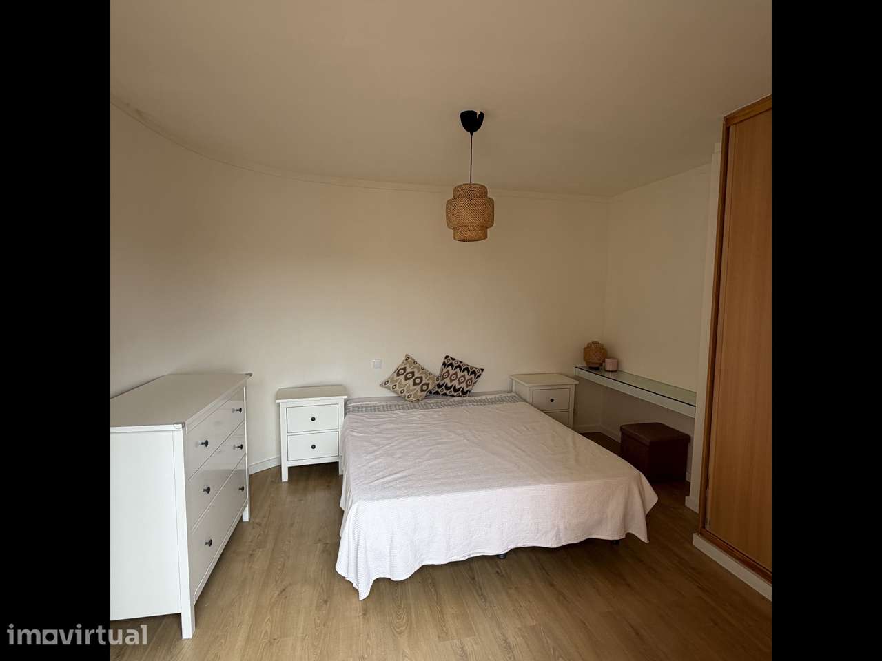 T1 Premium Mobilado com Varanda | Rua de Trás – Vila Nova de Gaia - Grande imagem: 3/16