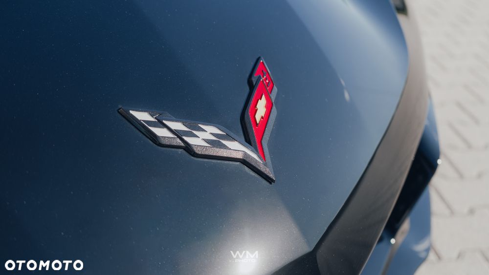 Chevrolet Corvette - 10