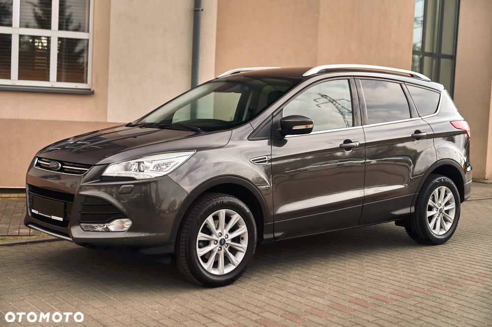 Ford Kuga 1.6 EcoBoost 2x4 Titanium - 7