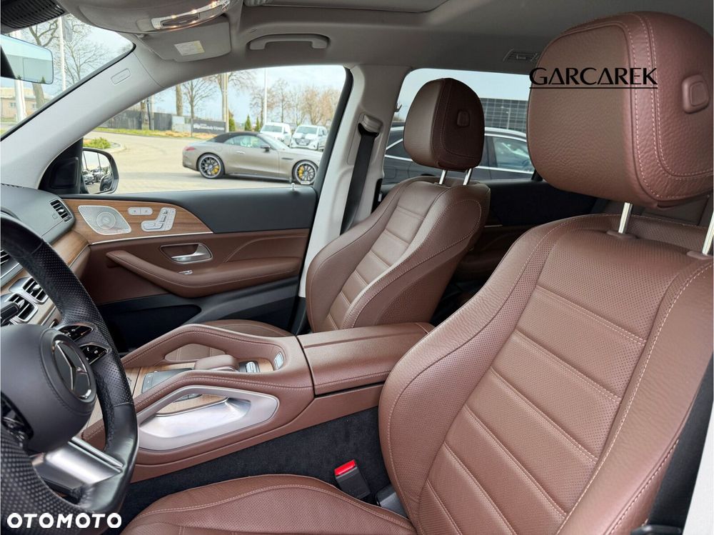 Mercedes-Benz GLS - 11
