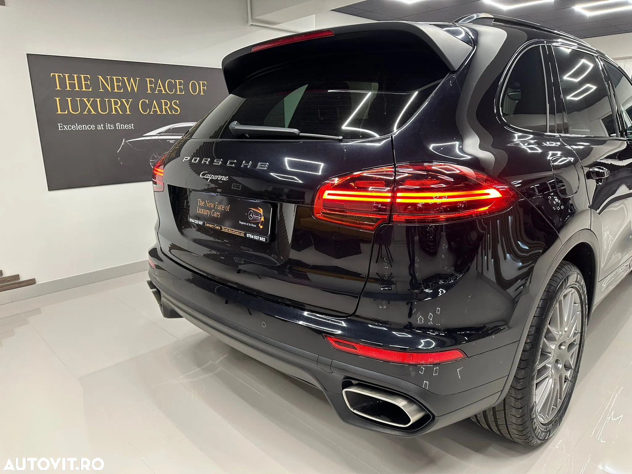 Porsche Cayenne 3.0 L - 8