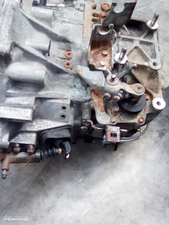 Caixa Velocidades Mazda 2.0D 2007 - 4