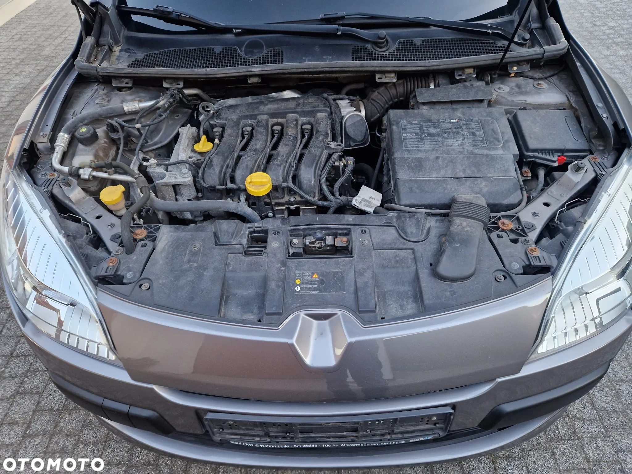 Renault Megane 1.6 16V 110 Dynamique - 10