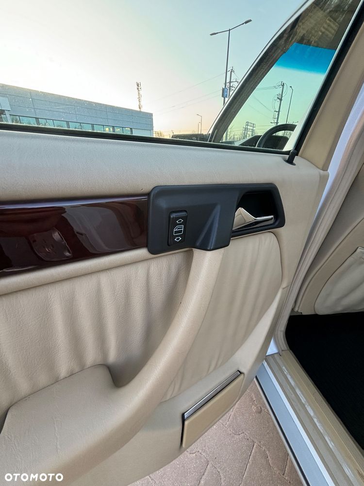 Mercedes-Benz W124 (1984-1993) - 16