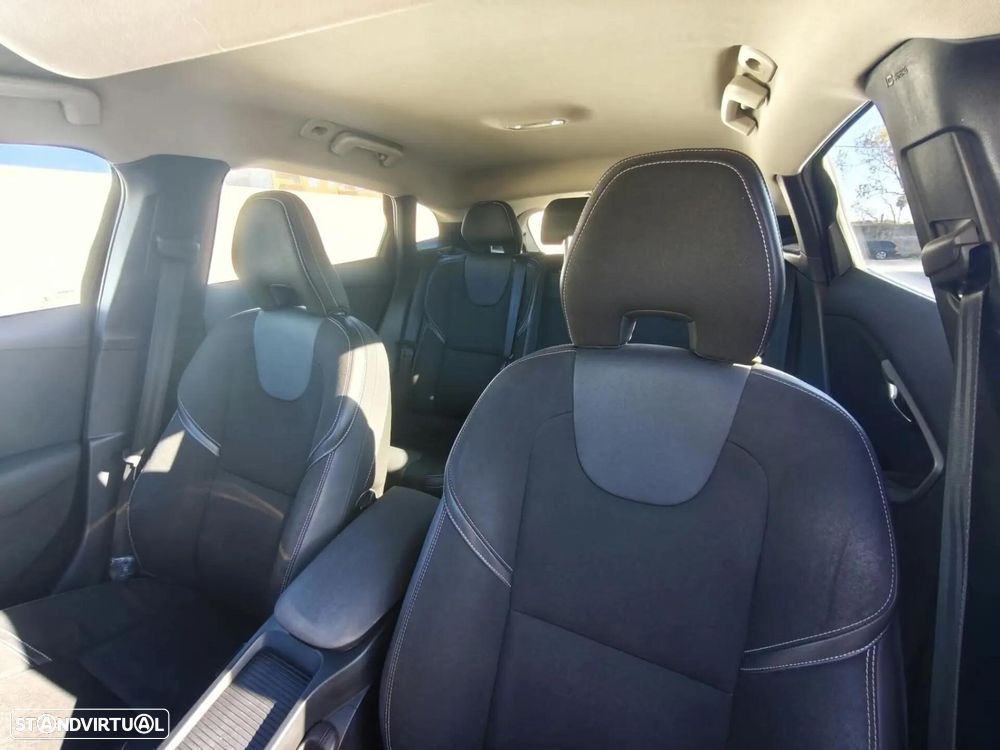 Volvo V40 1.6 D2 Eco Momentum - 16