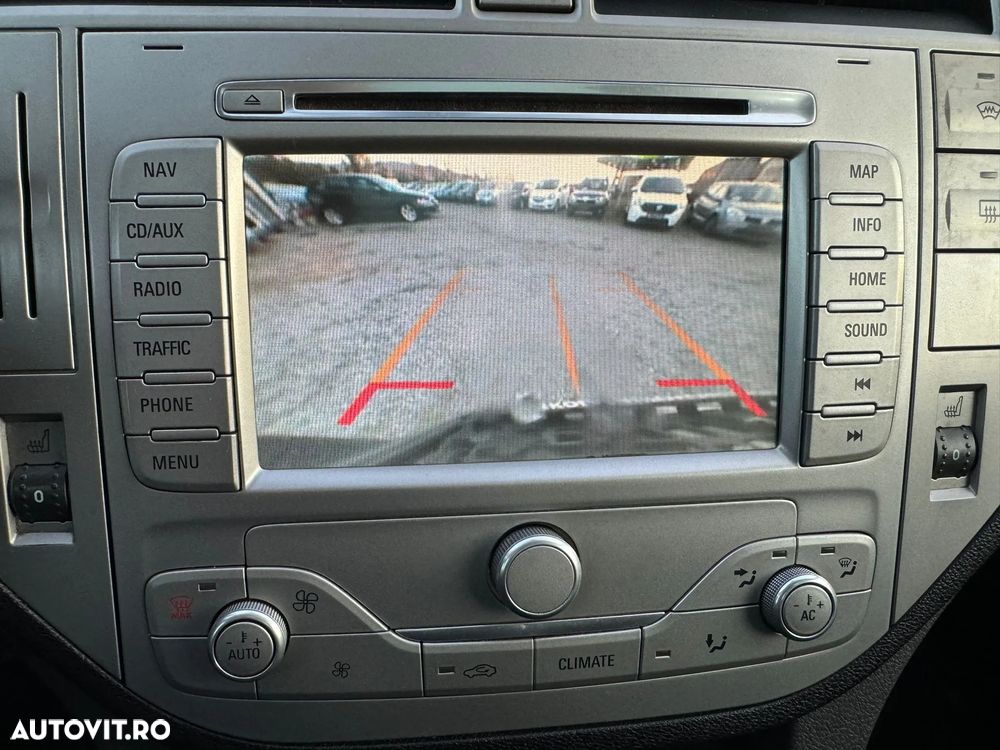 Ford Kuga - 7