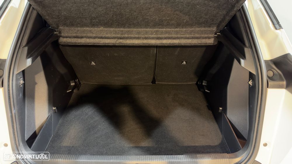 Peugeot 2008 PureTech 130 Allure - 28