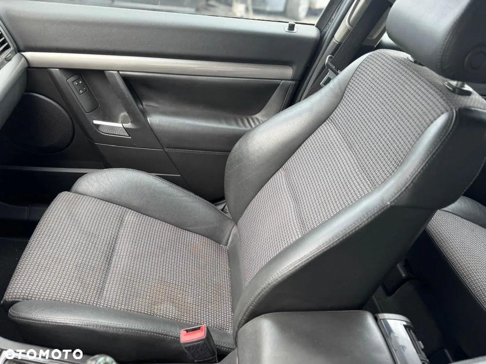 Opel Signum 2004 poj. 2.2 DTI 125 KM - samochód cały na części - 12