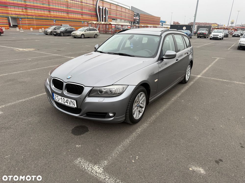 BMW Seria 3 318i - 2