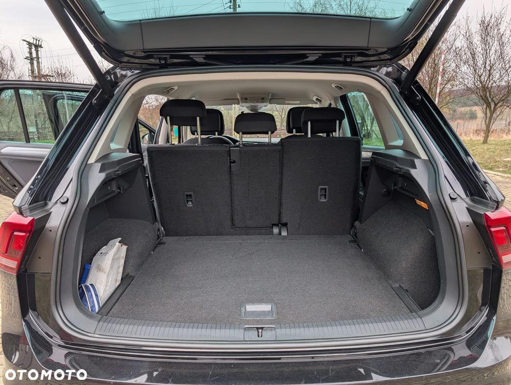 Volkswagen Tiguan 2.0 TDI SCR 4Mot Life DSG - 24
