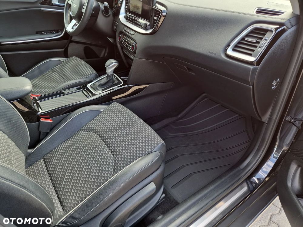 Kia XCeed 1.5 T-GDI Business Line DCT - 29