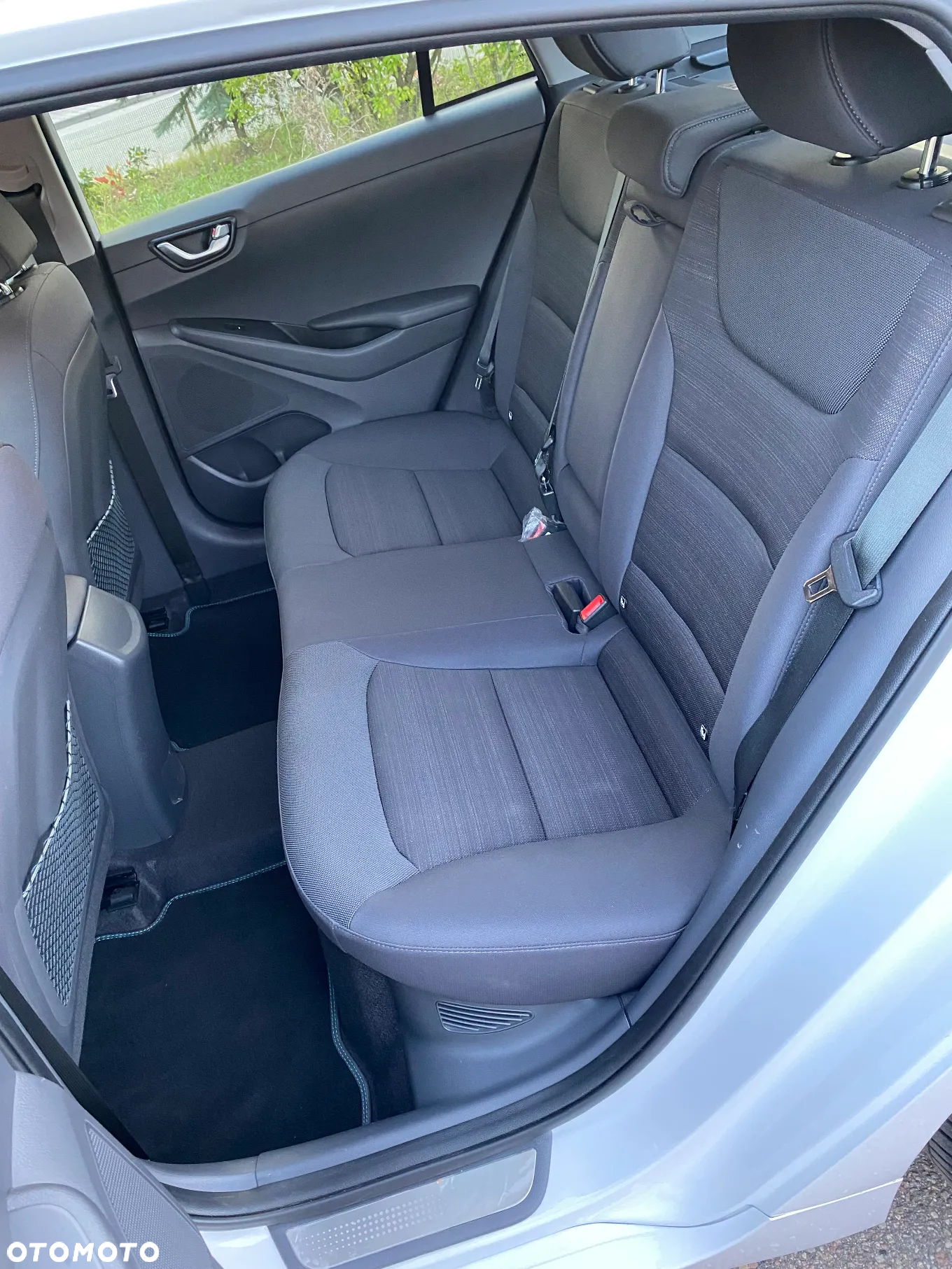 Hyundai IONIQ Hybrid 1.6 GDI - 12