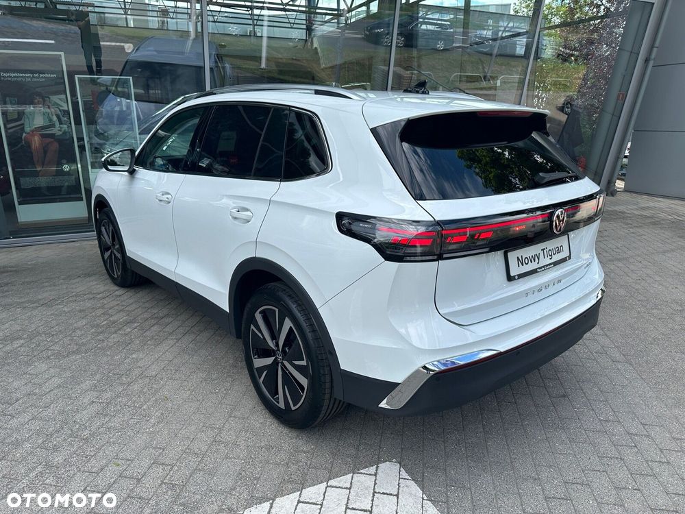 Volkswagen Tiguan 1.5 eTSI Elegance DSG - 8