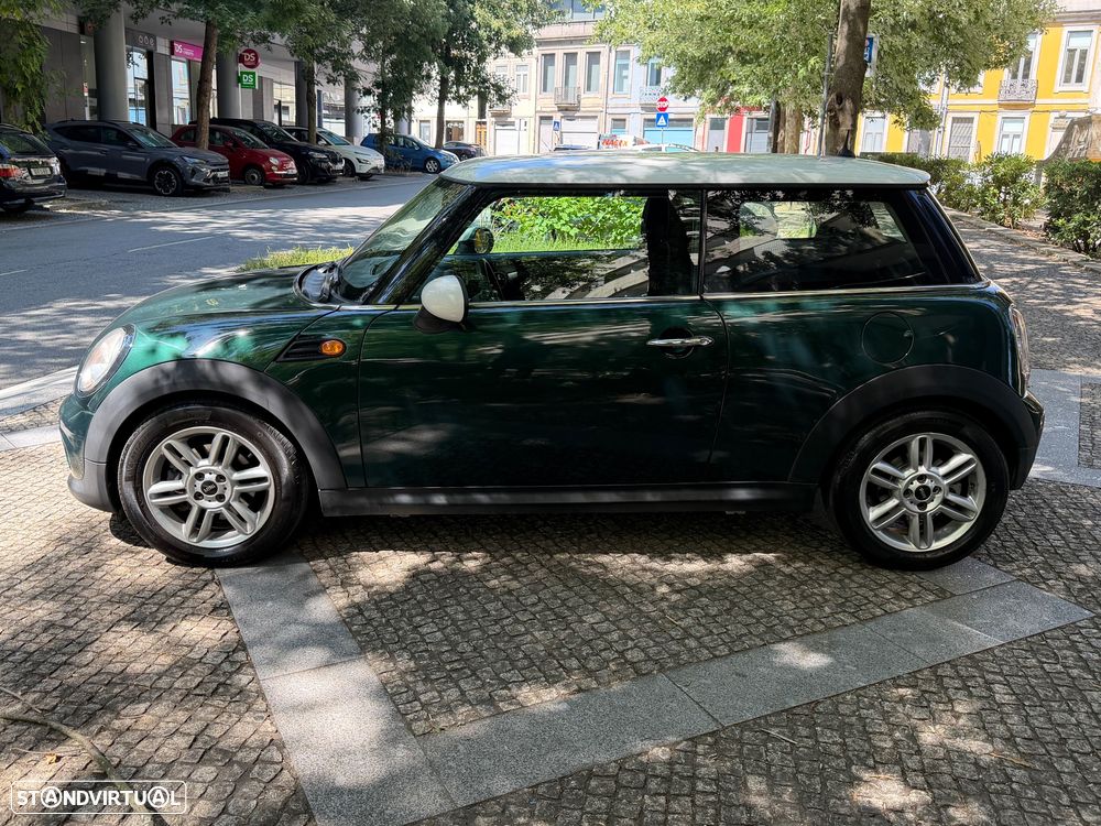 MINI 3 Portas One D - 14