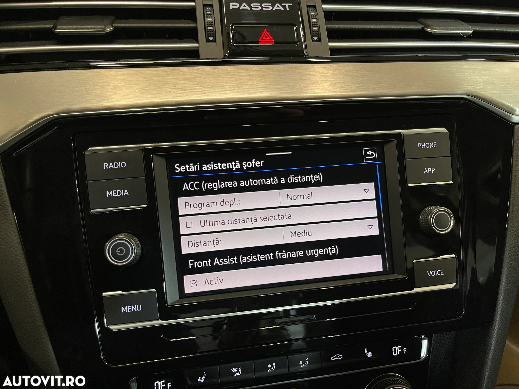 Volkswagen Passat 2.0 TDI DSG Highline - 16