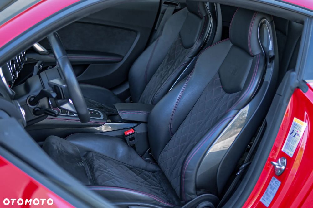 Audi TT Coupé - 13
