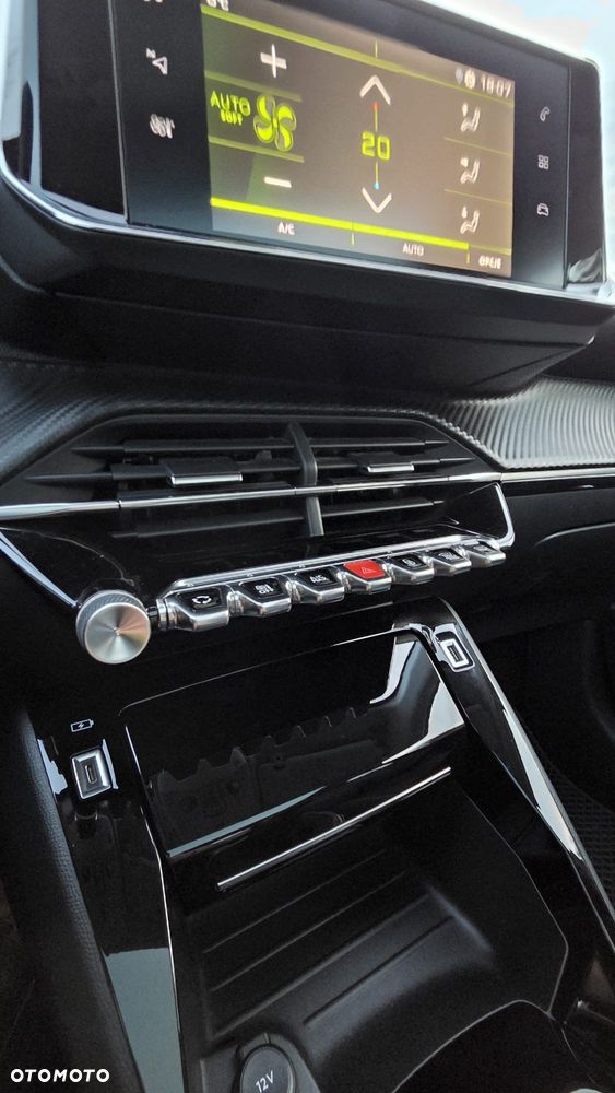 Peugeot 208 1.2 PureTech Allure S&S - 22