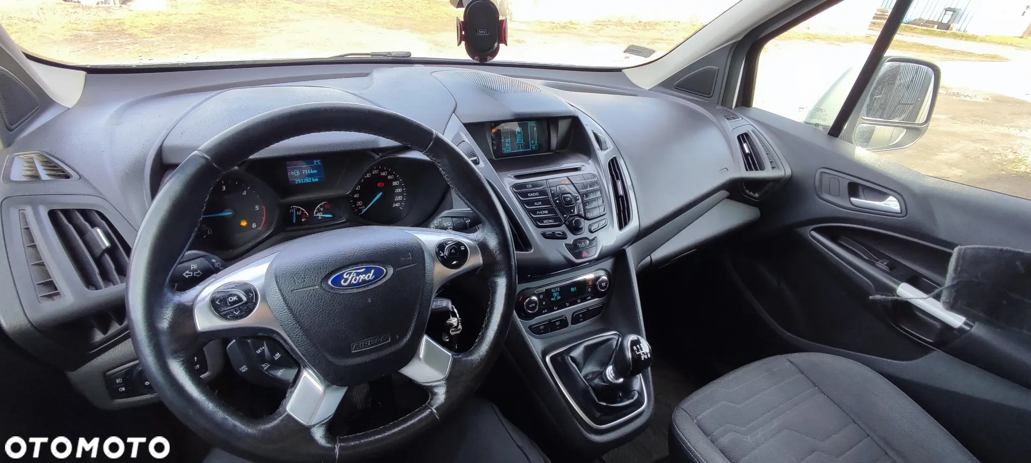 Ford Tourneo Connect Grand - 17