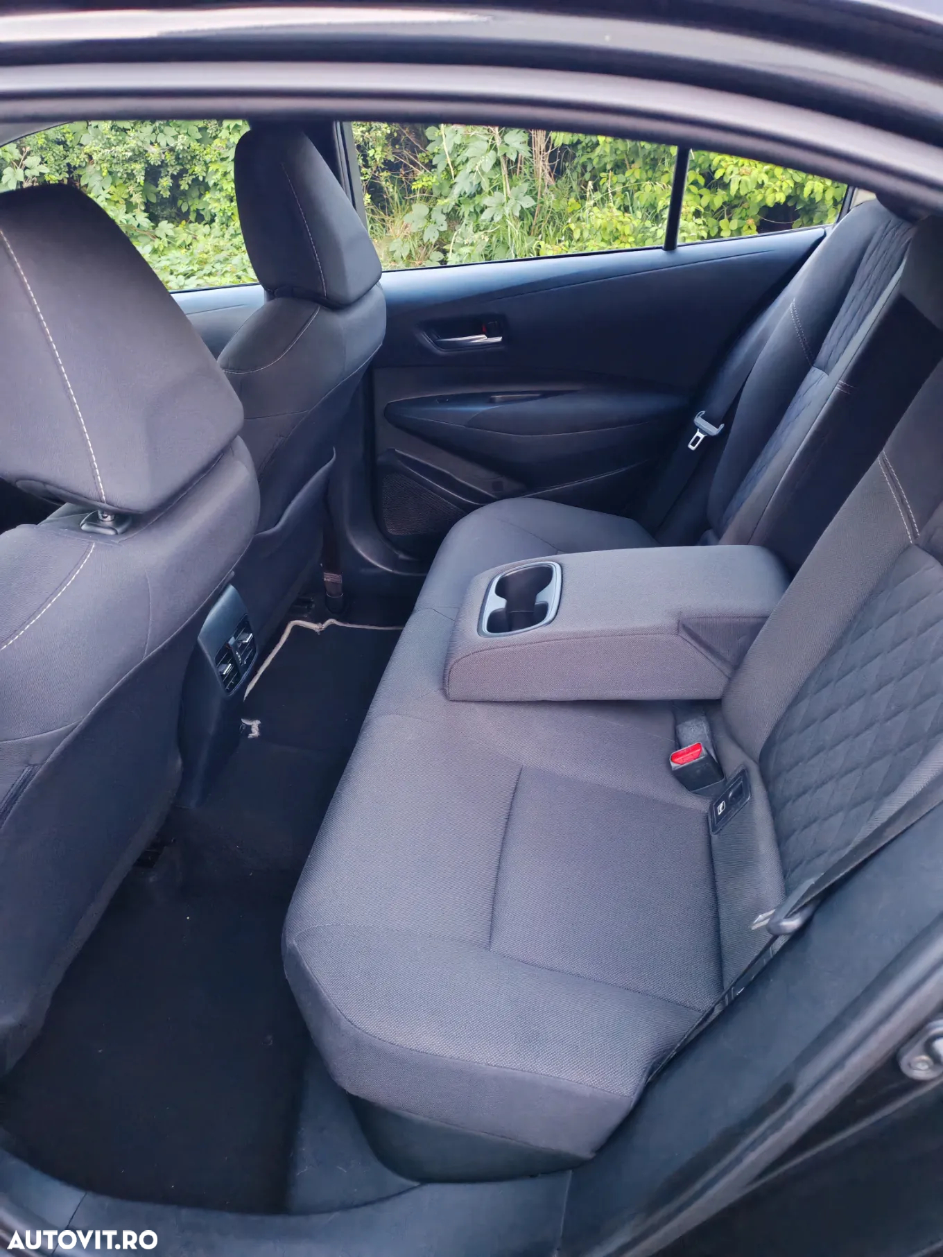 Toyota Corolla 1.8 HSD Exclusive interior Gri - 10