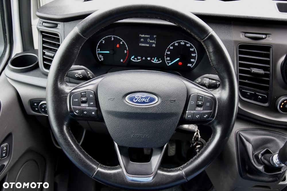 Ford TRANSIT CUSTOM 300 L2H1 - 22