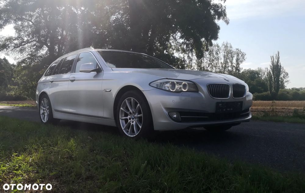 BMW Seria 5 520d Sport-Aut - 11