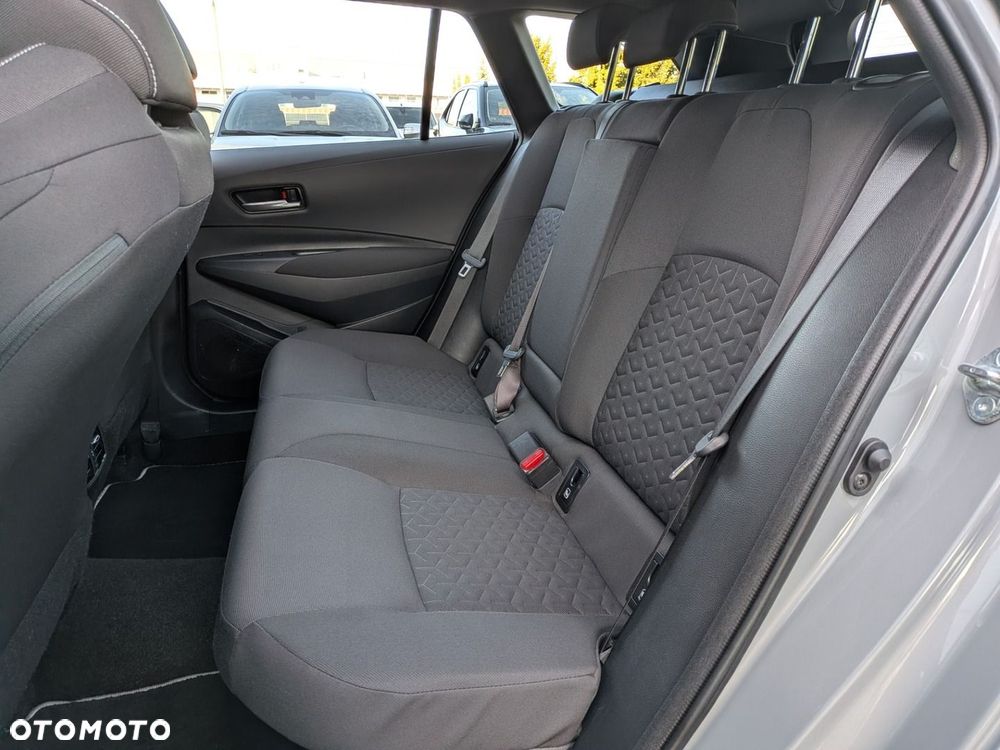 Toyota Corolla 2.0 Hybrid Comfort - 31