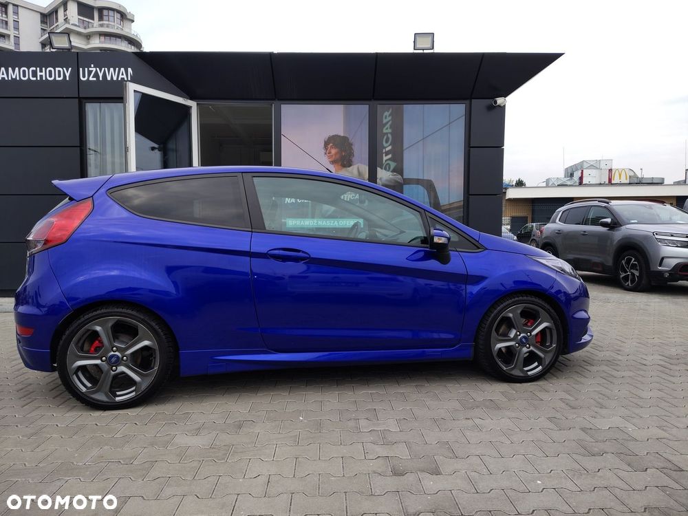 Ford Fiesta ST - 4