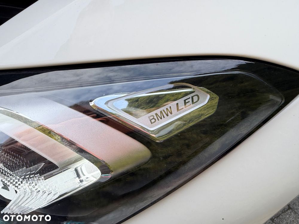 BMW Seria 3 320d xDrive Edition M Sport Shadow - 6